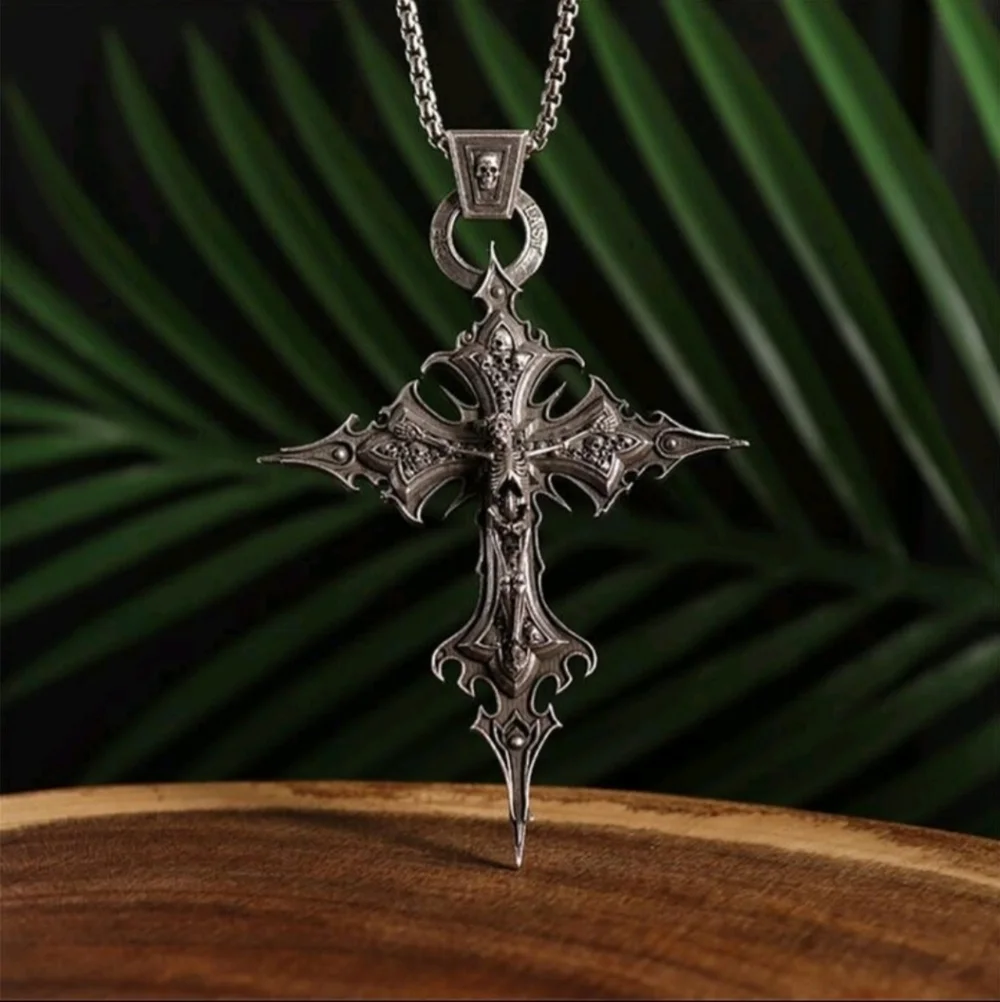 💖Gothic Style Cross and Skull Pendant Necklace